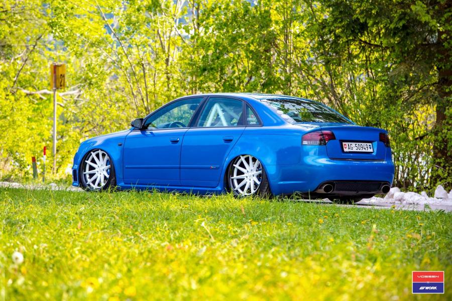  Audi RS4 Sedan on Vossen Wheels (VWS-1) 2016 года  (фото 10 из 24)